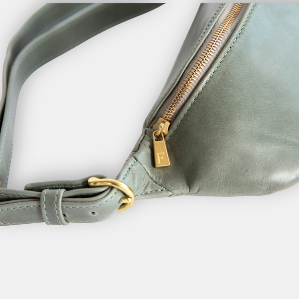 【美品】MY WEAKNESS ともさかりえNEW PORT LEATHER 11191715_13.jpg?quality=80&bg-