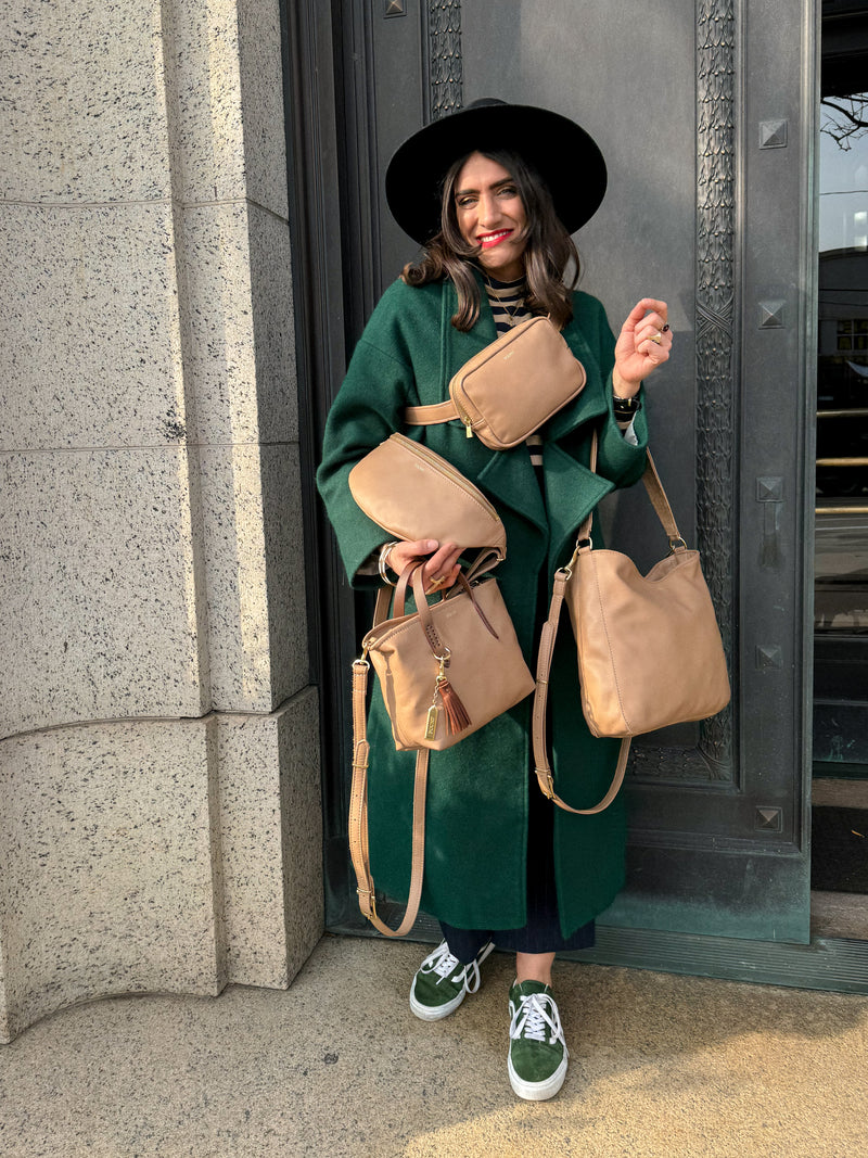 The Classic Kinsley Carryall in Camel