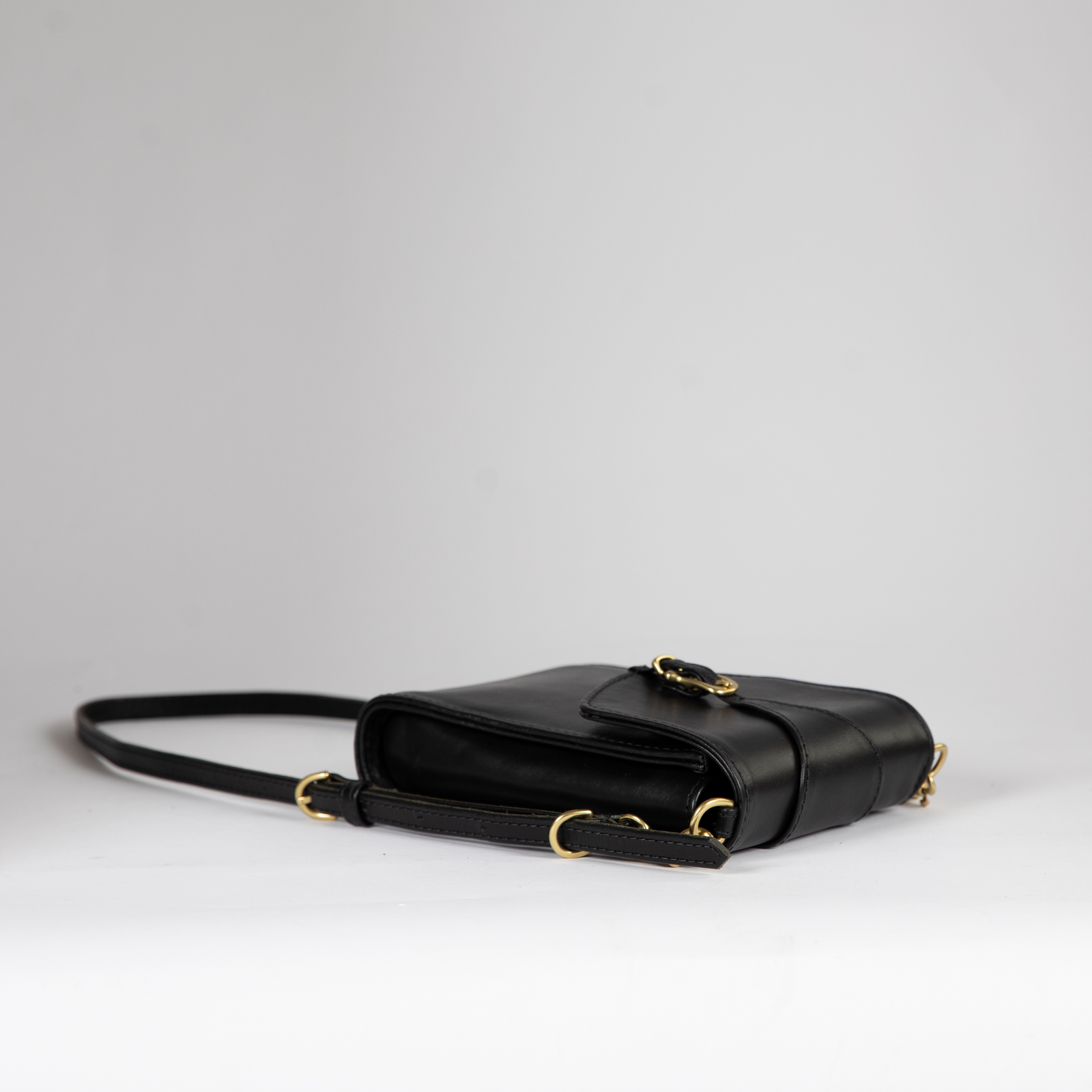 Crossbody pocketbook best sale