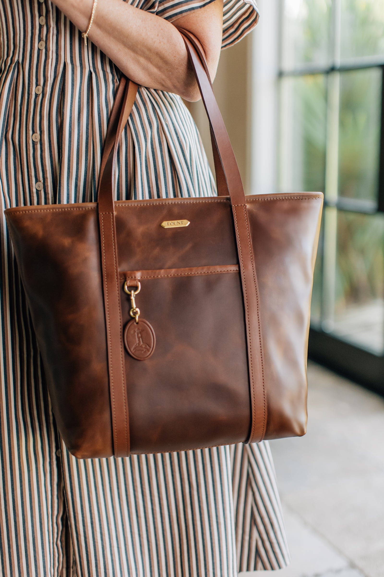 The Korie Tote – FOUNT